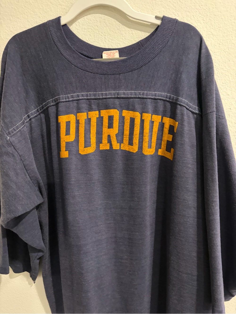 Vintage Men’s XL Purdue Boilermakers 3/4 Sleeve Shirt